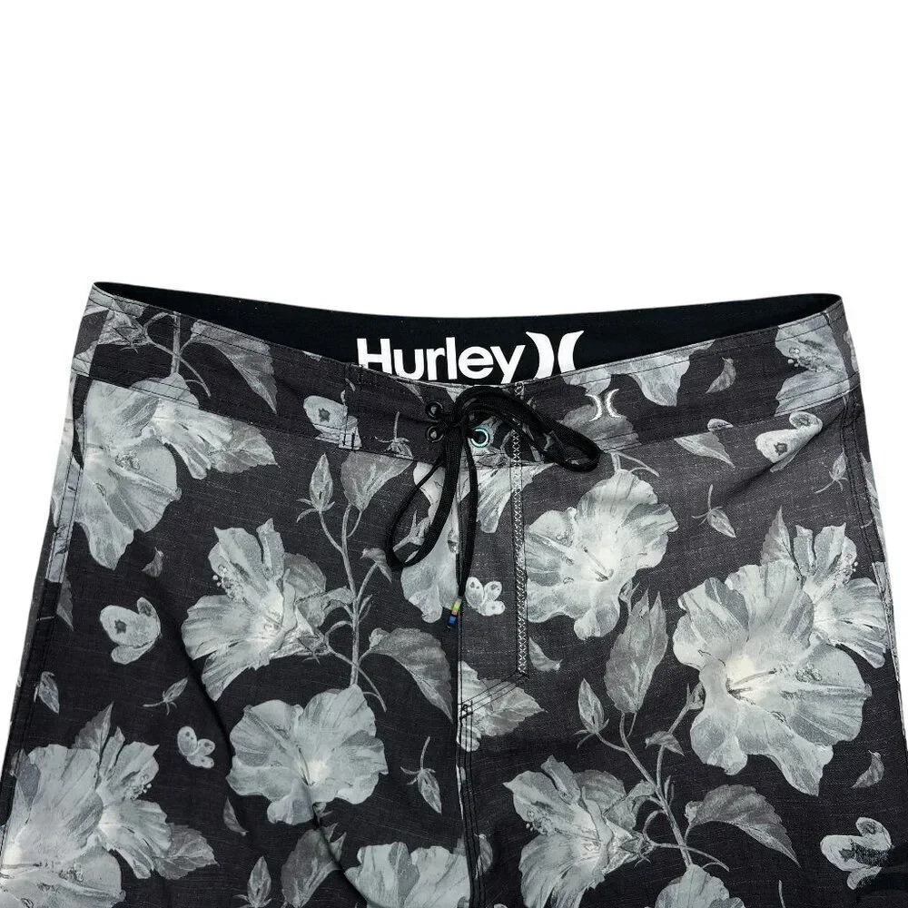 Hurley Men's Size 32 Phantom Black &‎ Gray Floral Print Boardshorts